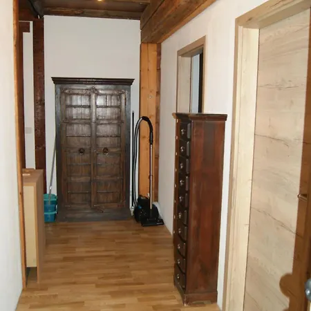 Laternenstube Mit Familienbett Im Rittergut Leppersdorf Bei Radeberg *